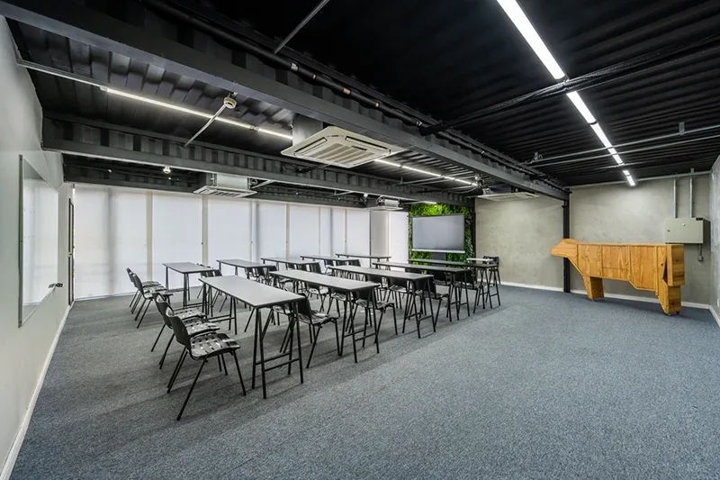 Espaço Container na unidade COW Berrini